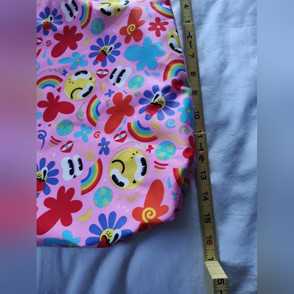 ESTEE LAUDER Bag And 3 Unopened Bags Of Estee Lauder Products. (New) - Picture 9 of 10